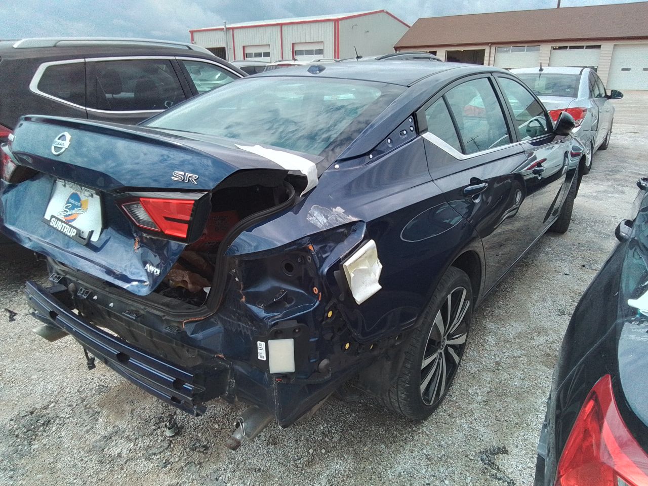 Vehicle/247214_03.jpg