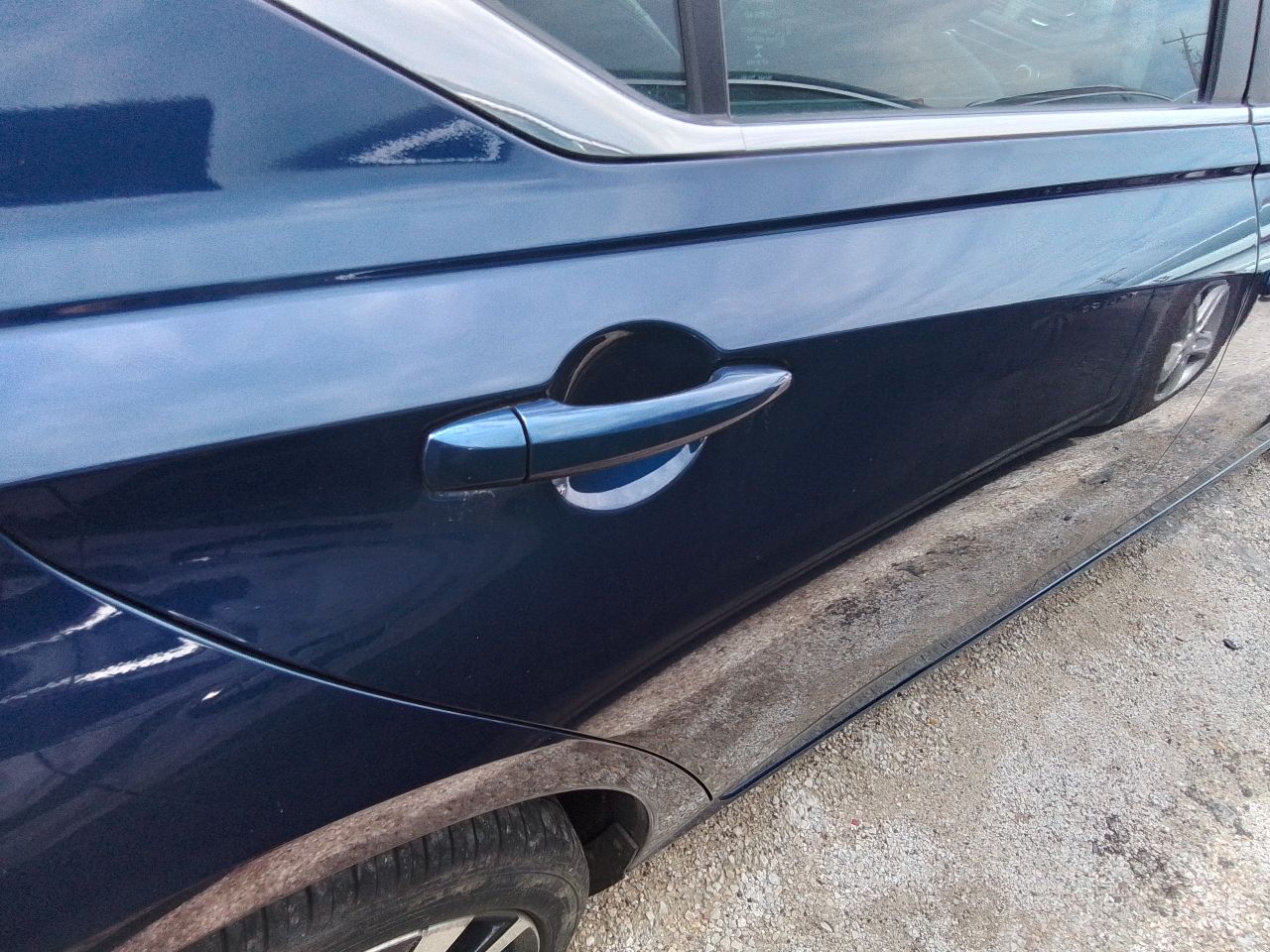 Vehicle/247214_10.jpg