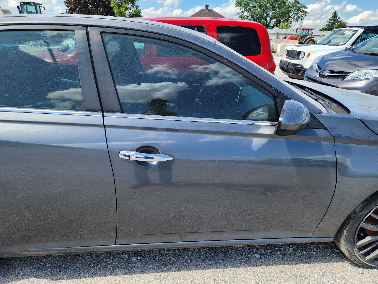 Vehicle/247238_12.jpg