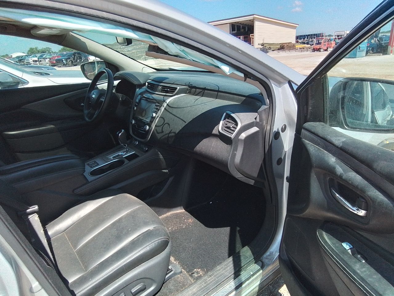 Vehicle/247250_11.jpg