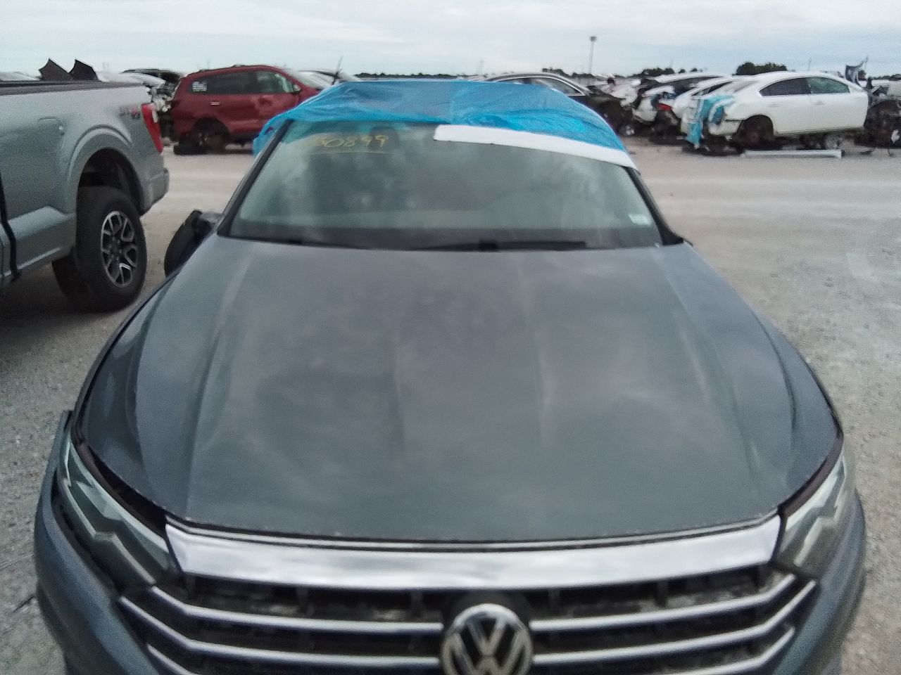 Vehicle/247298_06.jpg