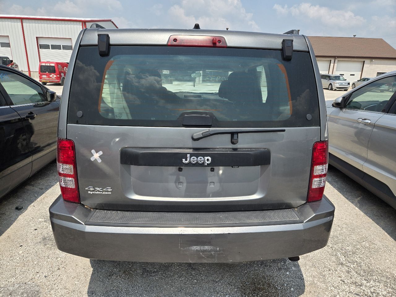 Vehicle/247353_09.jpg
