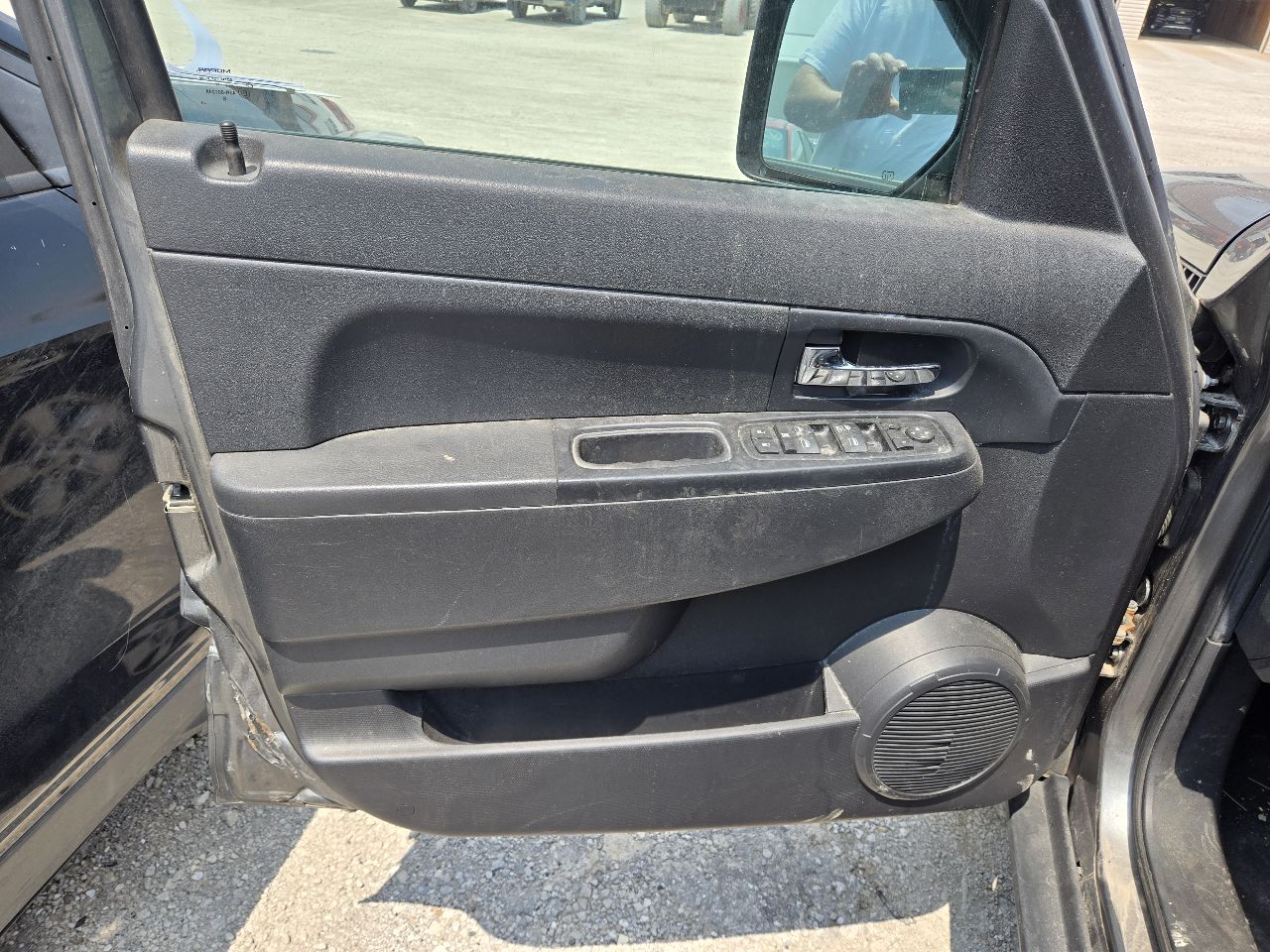 Vehicle/247353_11.jpg