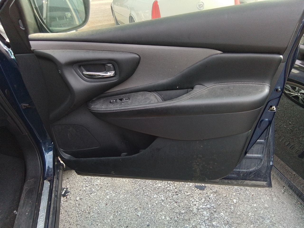 Vehicle/247390_12.jpg