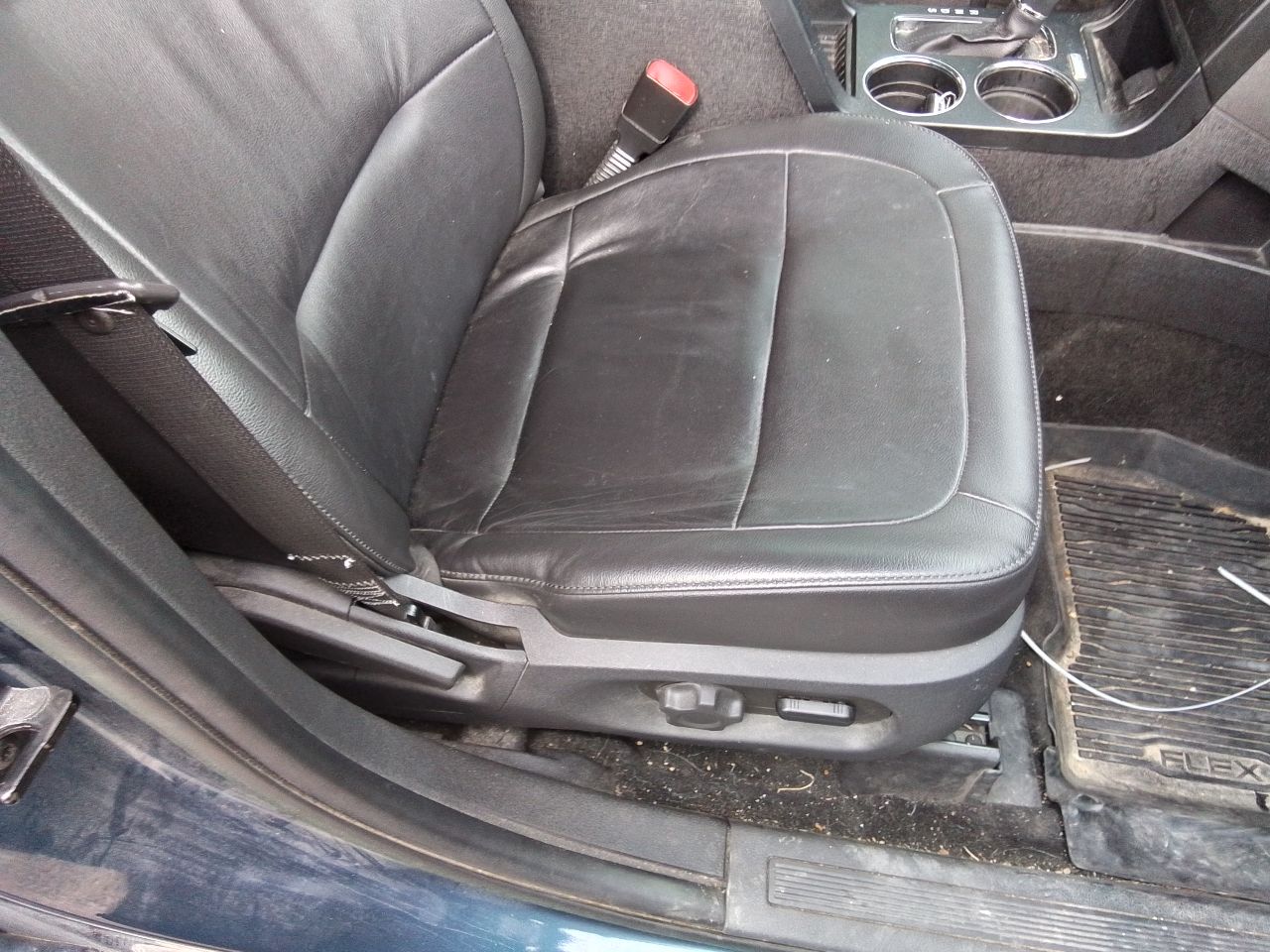 https://f005.backblazeb2.com/file/img-partshotlines-com/Inventory/EX441/Vehicle/247399_12.jpg