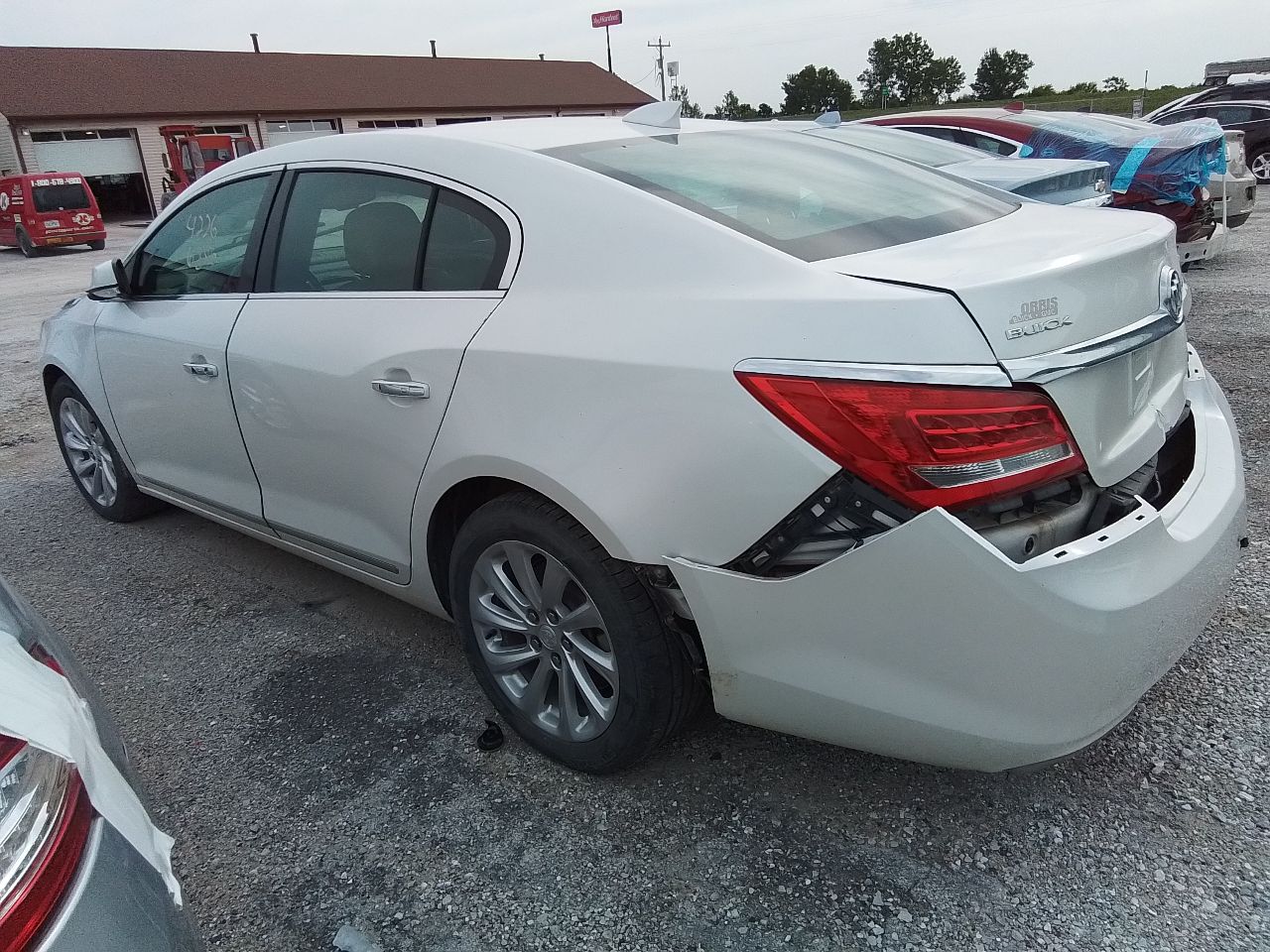 Vehicle/247401_02.jpg