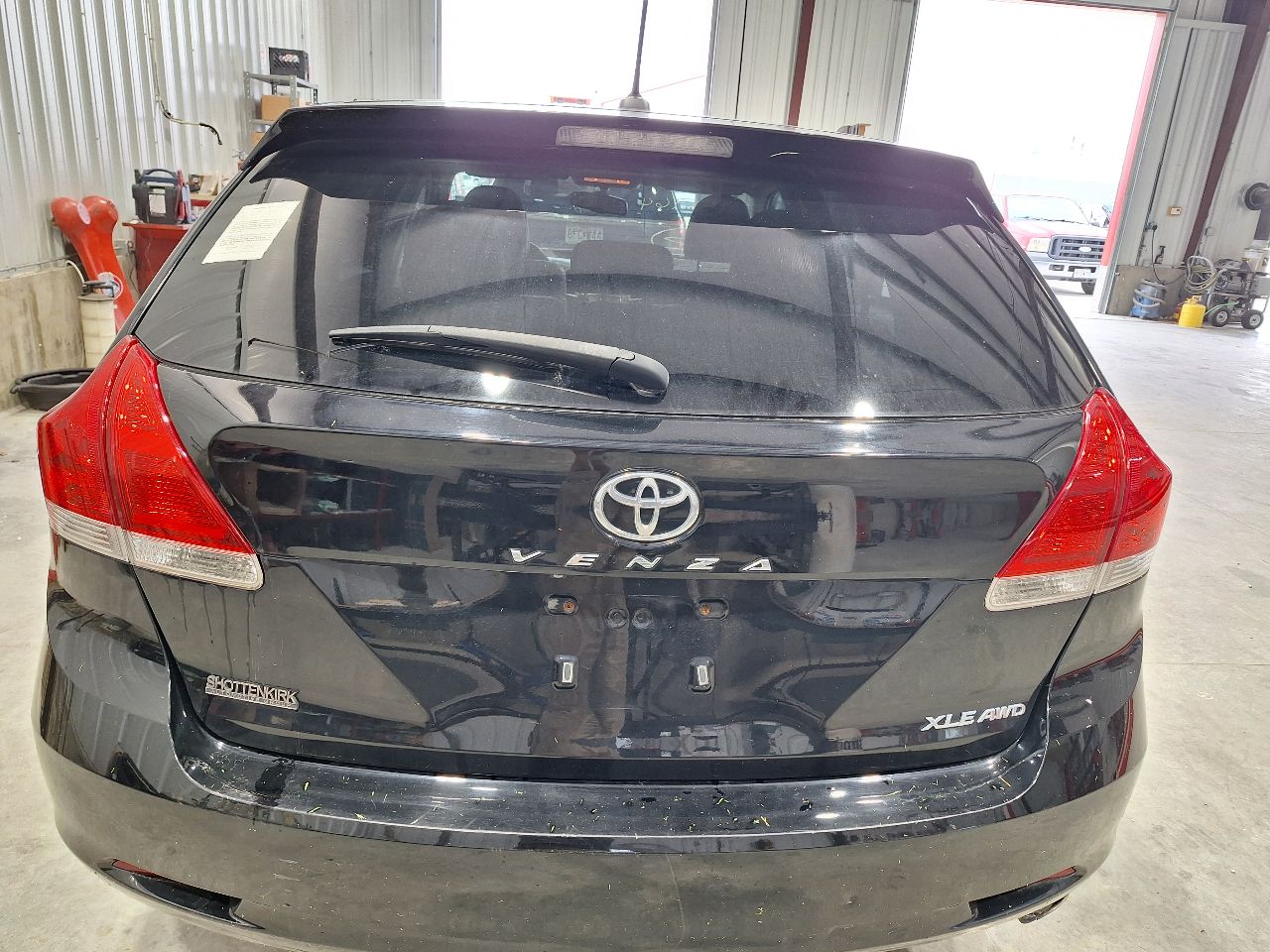 Vehicle/247416_08.jpg