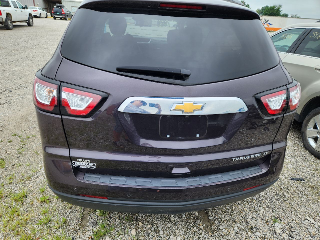 Vehicle/247438_13.jpg