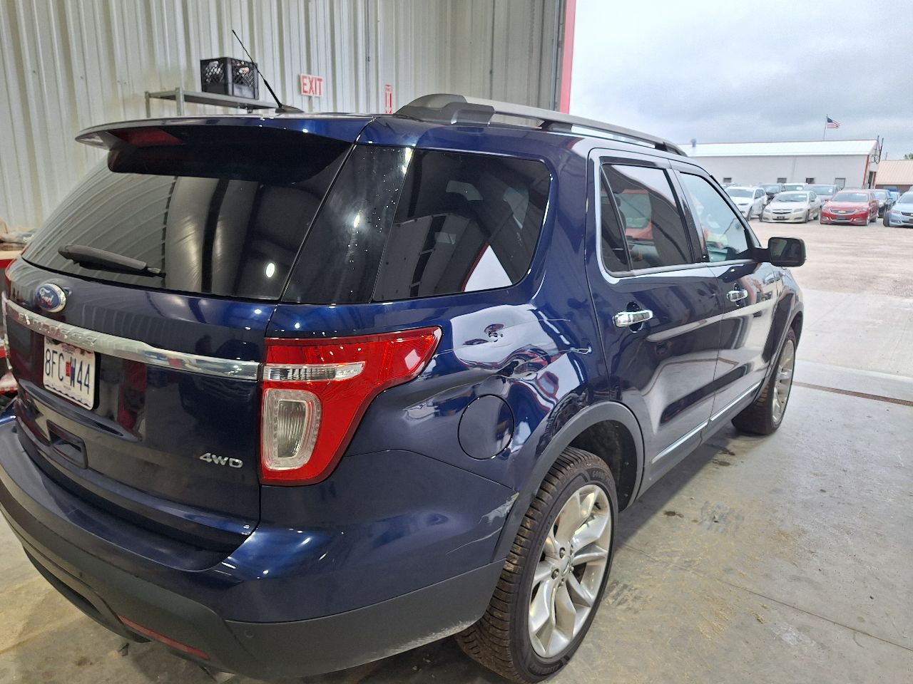 Vehicle/247444_03.jpg