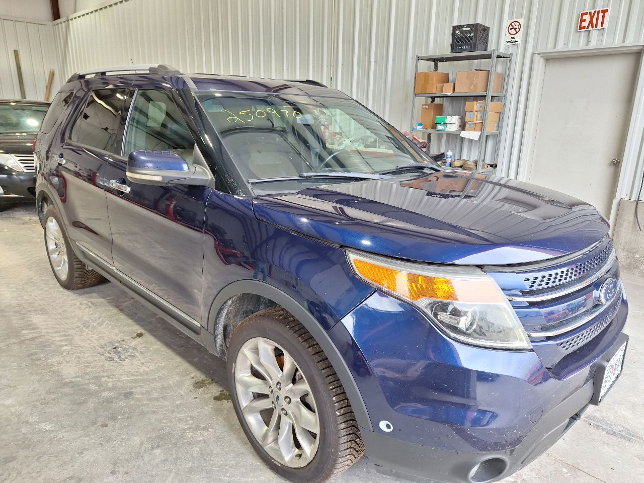 Vehicle/247444_04.jpg