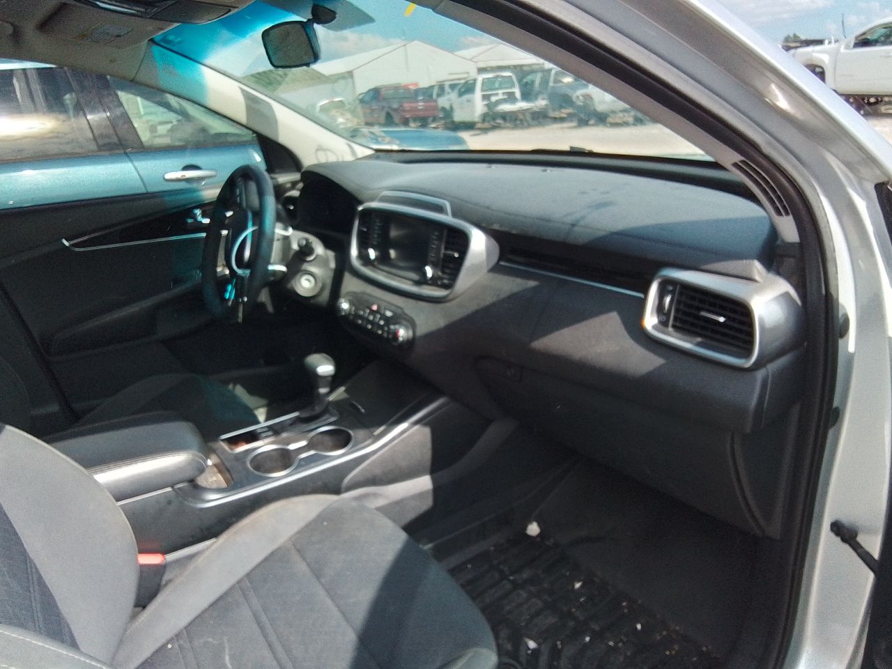 Vehicle/247447_11.jpg
