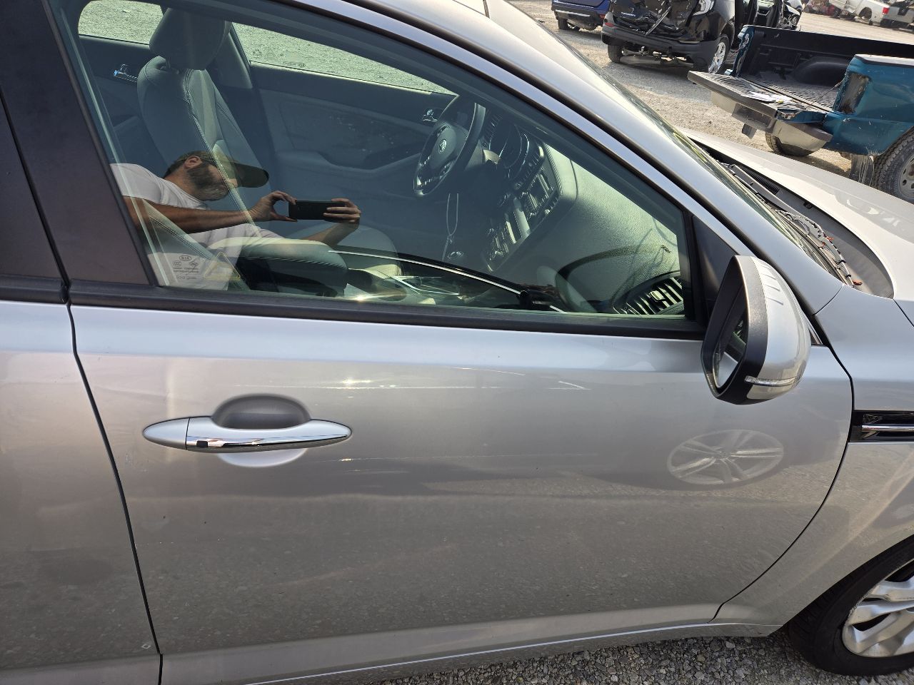Vehicle/247469_06.jpg