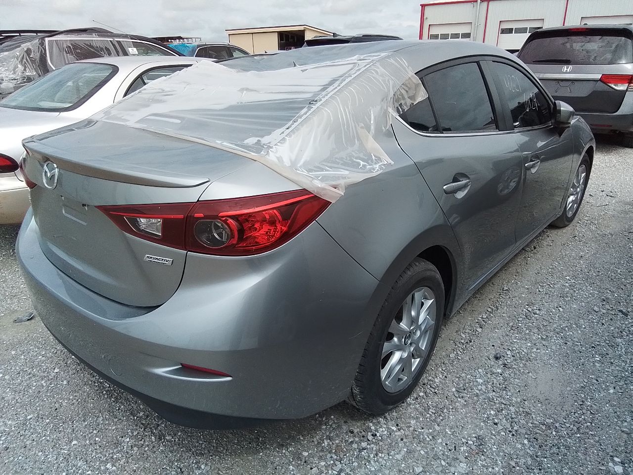 Vehicle/247493_03.jpg