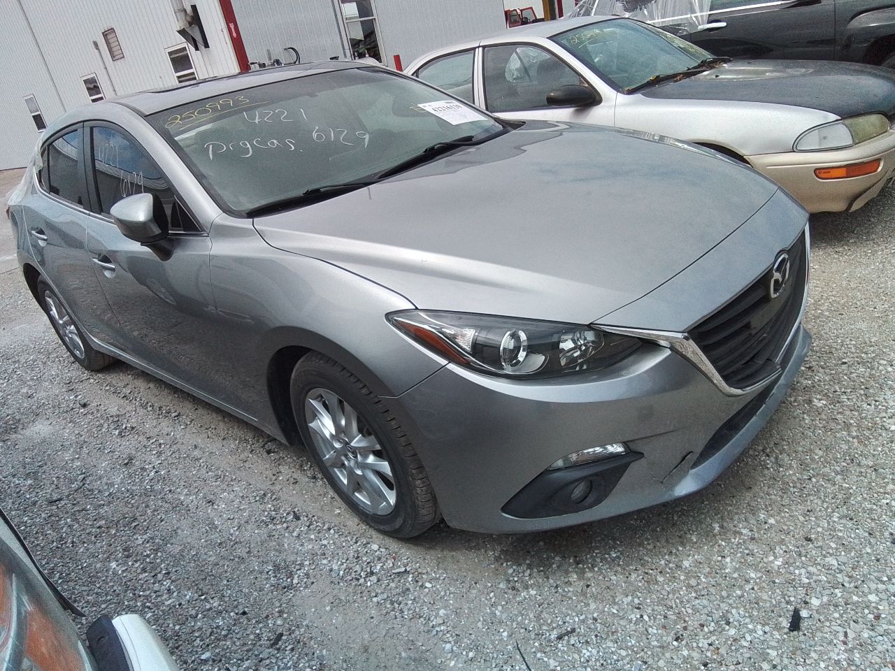 Vehicle/247493_04.jpg