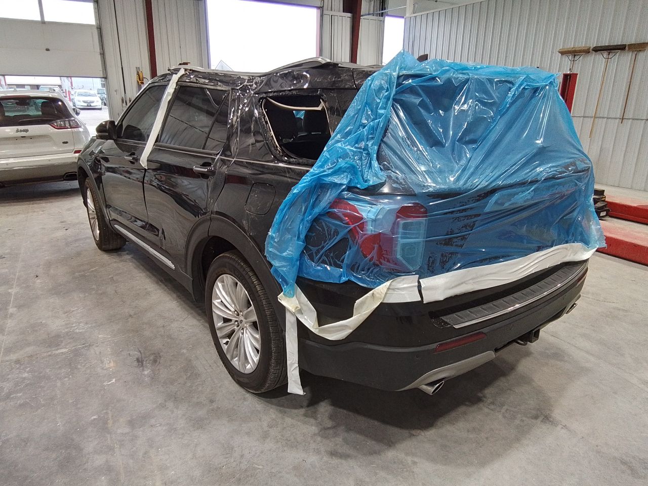 Vehicle/247519_02.jpg