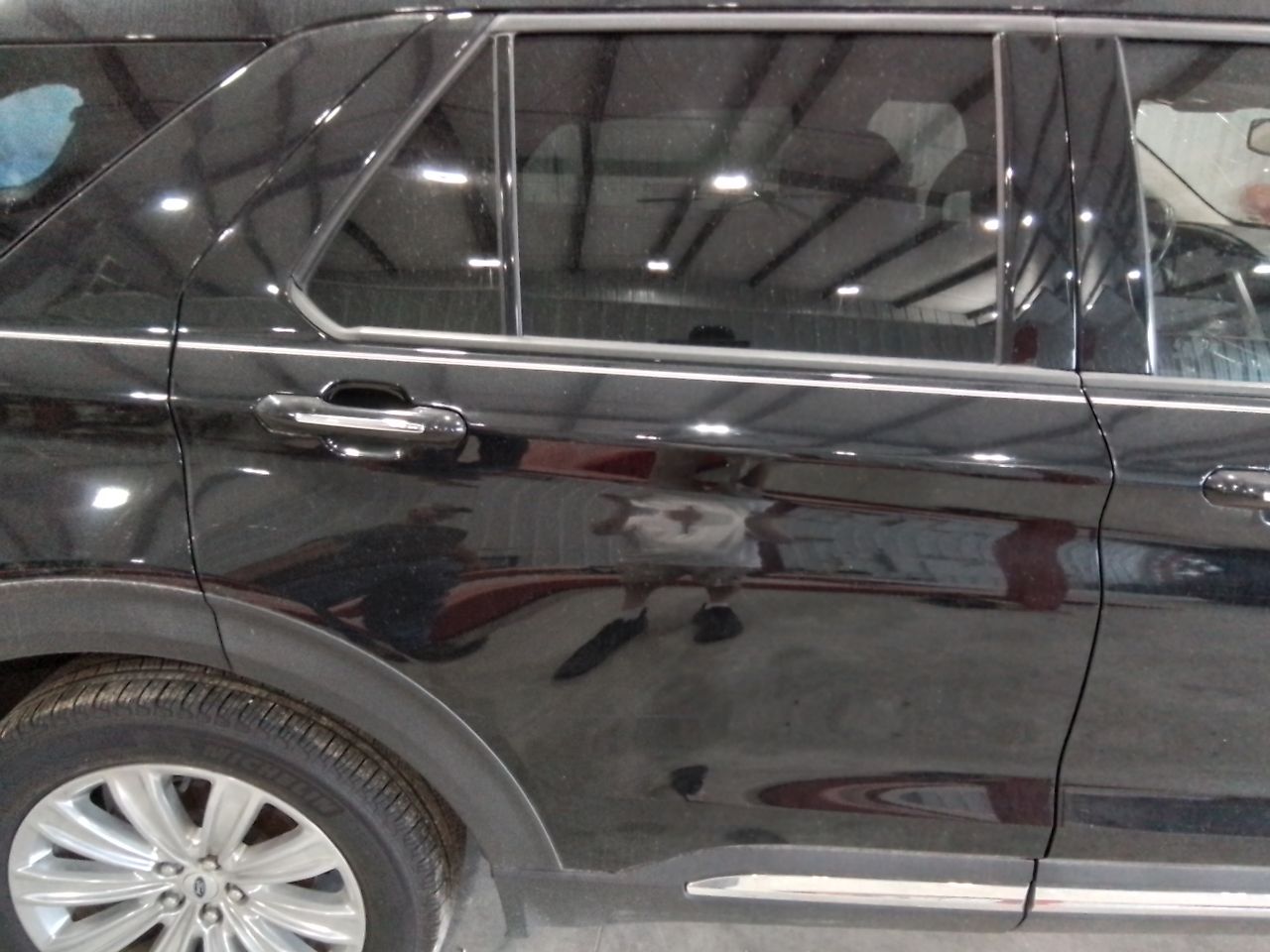 Vehicle/247519_08.jpg