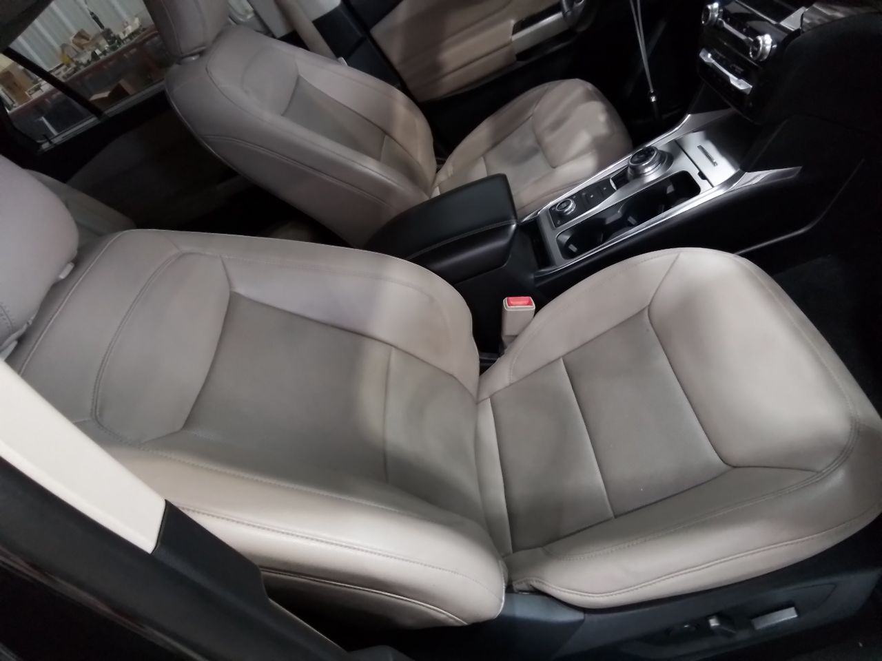 Vehicle/247519_11.jpg
