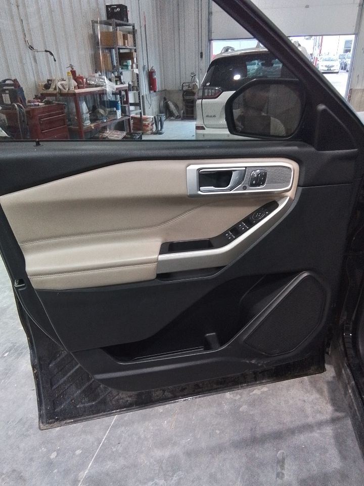 Vehicle/247519_12.jpg