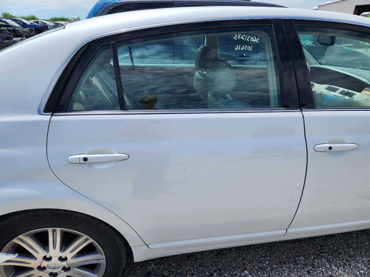 https://f005.backblazeb2.com/file/img-partshotlines-com/Inventory/EX441/Vehicle/247526_13.jpg