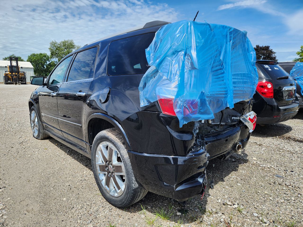 Vehicle/247528_02.jpg