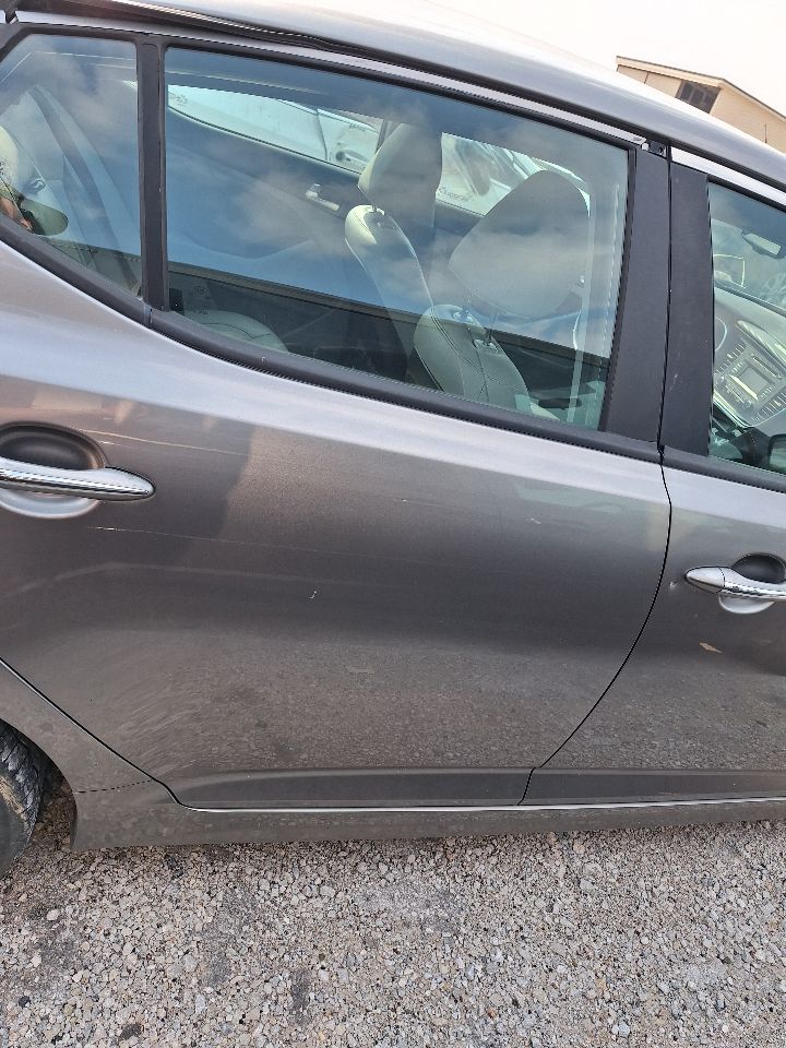 Vehicle/247537_06.jpg