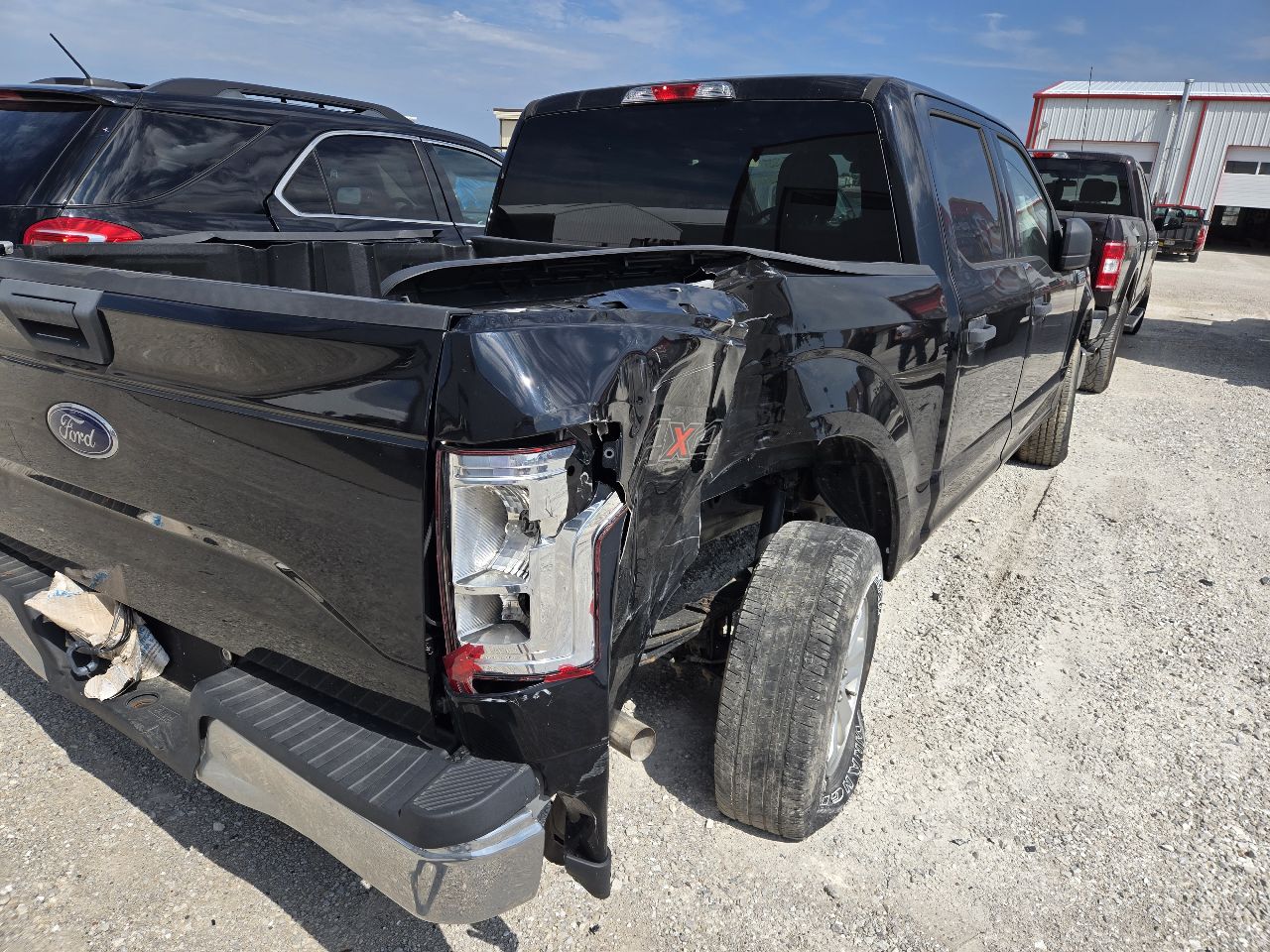 https://f005.backblazeb2.com/file/img-partshotlines-com/Inventory/EX441/Vehicle/247552_04.jpg