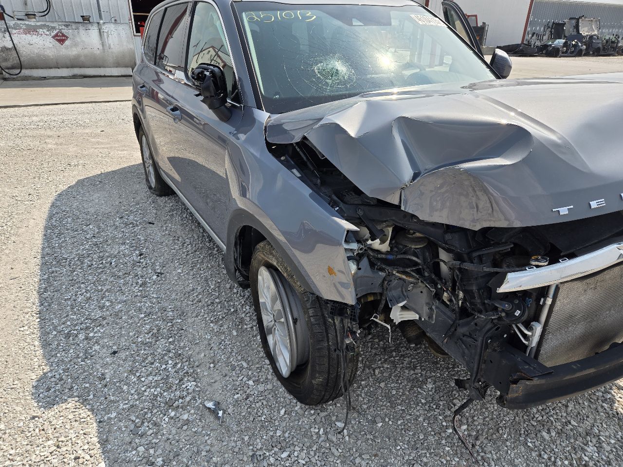 Vehicle/247556_01.jpg