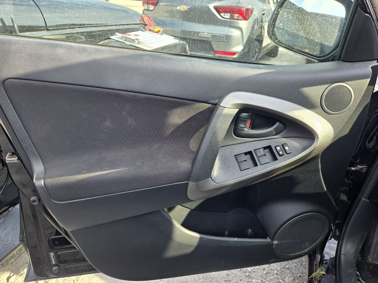 https://f005.backblazeb2.com/file/img-partshotlines-com/Inventory/EX441/Vehicle/247557_12.jpg