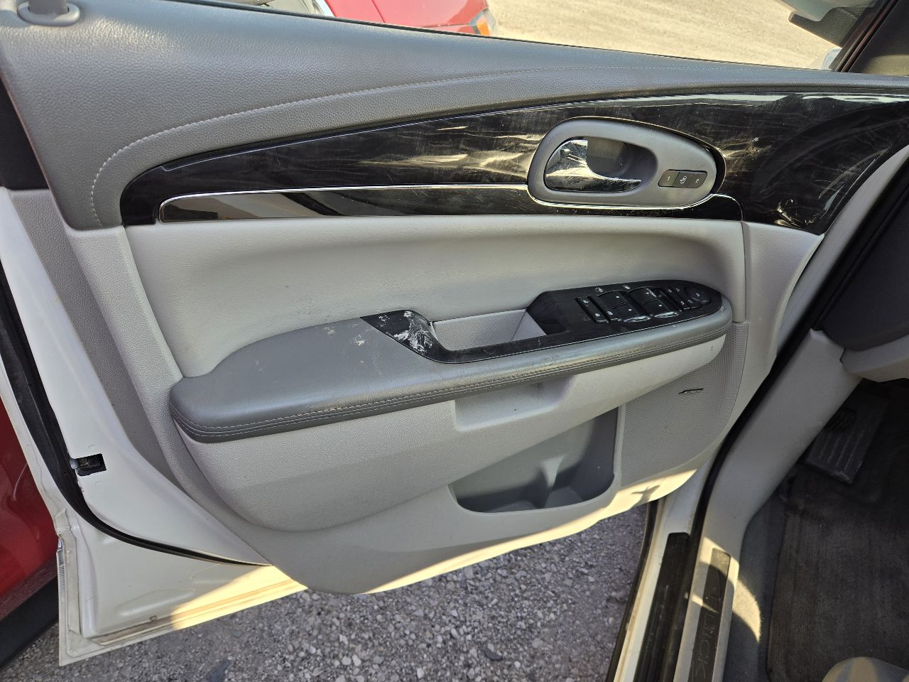 Vehicle/247618_10.jpg