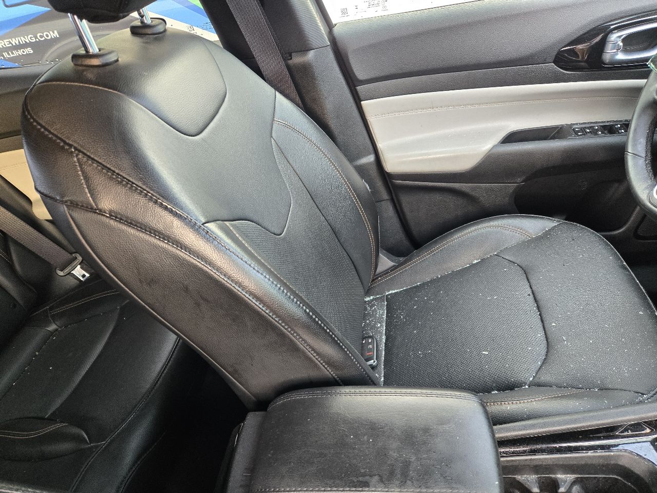 https://f005.backblazeb2.com/file/img-partshotlines-com/Inventory/EX441/Vehicle/247645_10.jpg