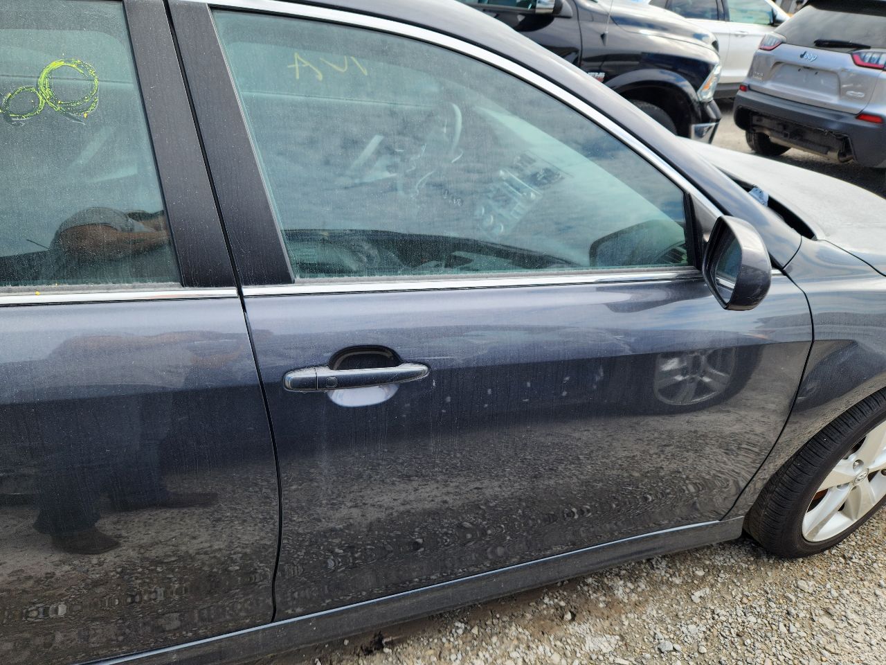 Vehicle/247667_13.jpg