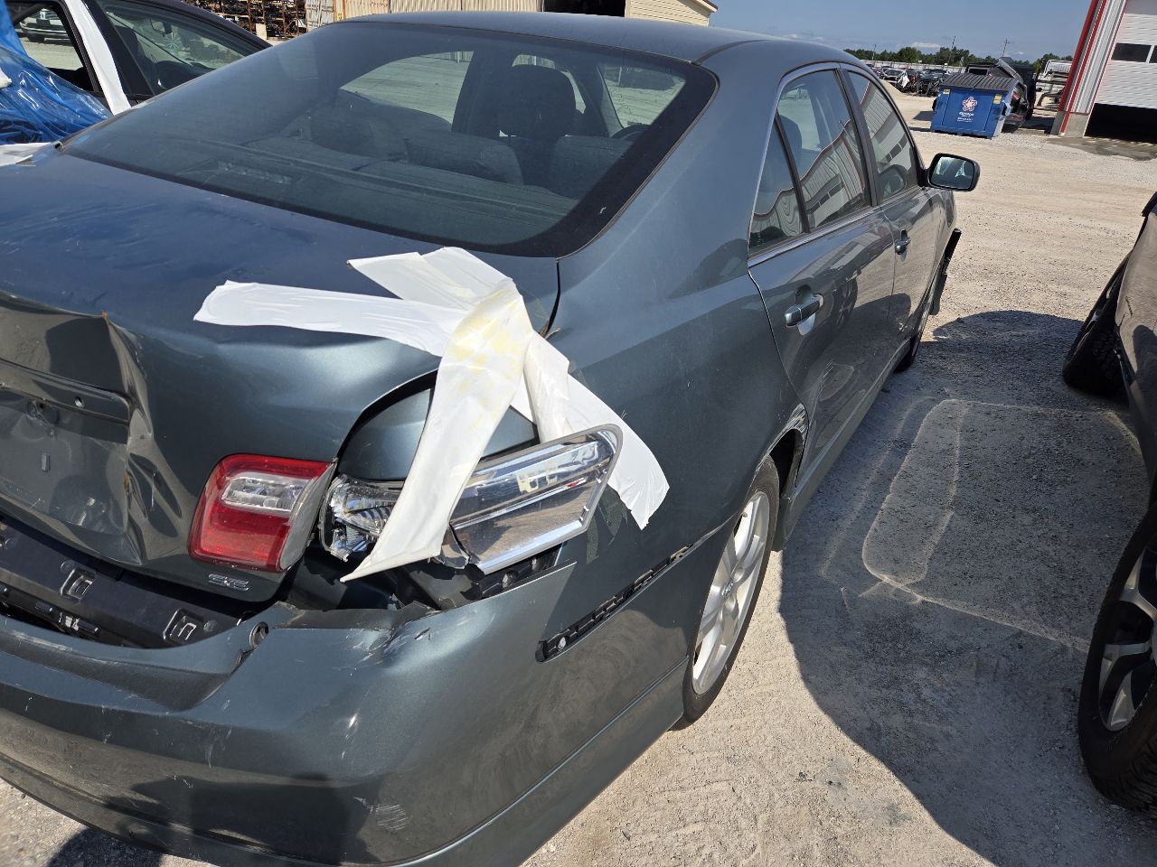 Vehicle/247690_04.jpg