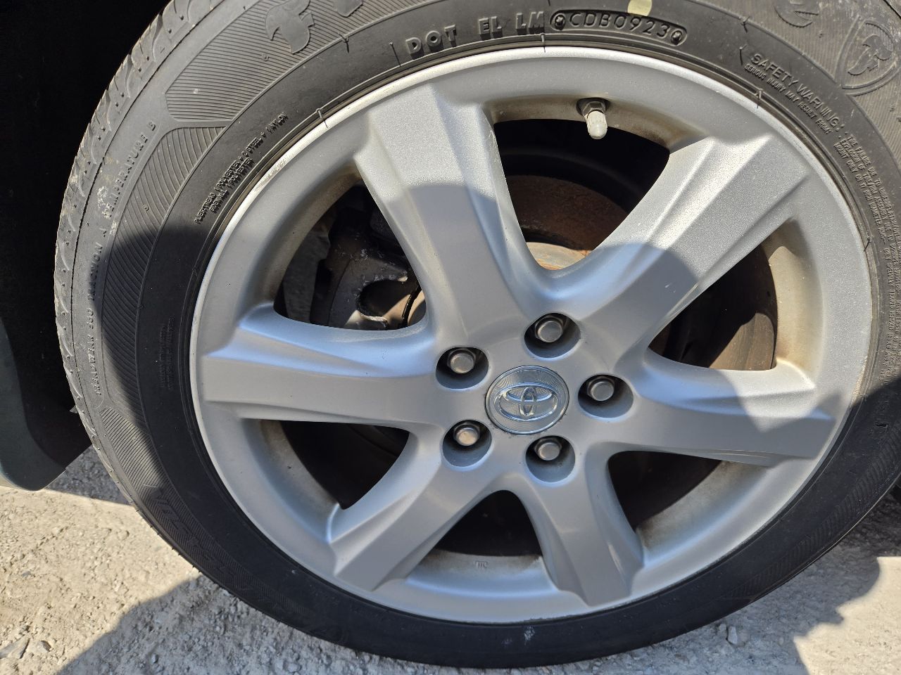 Vehicle/247690_05.jpg