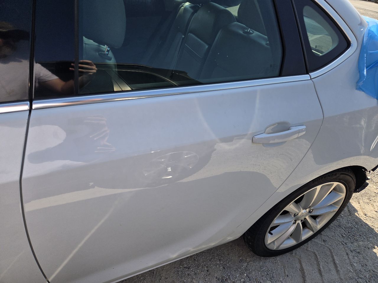 Vehicle/247694_10.jpg