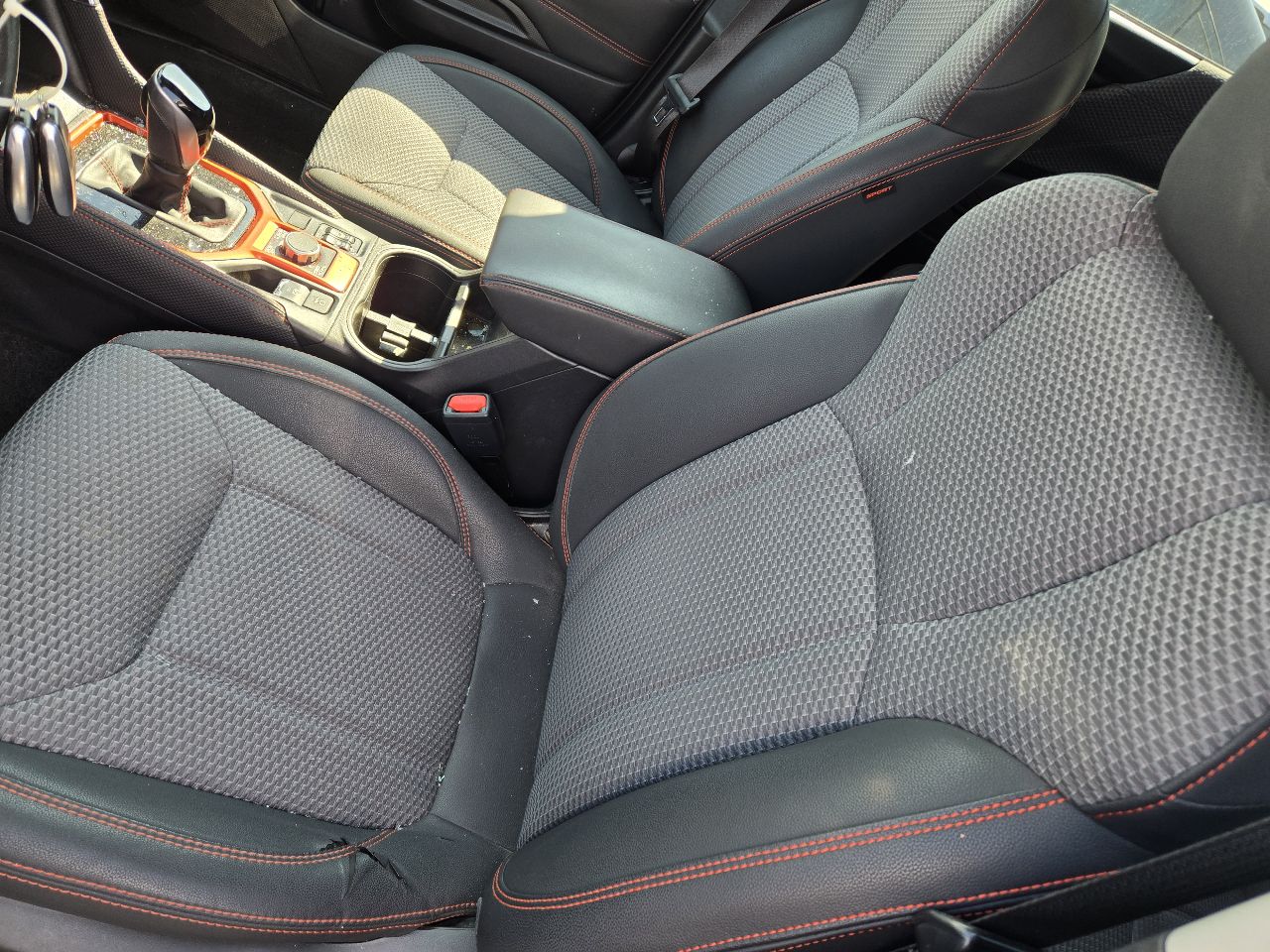 https://f005.backblazeb2.com/file/img-partshotlines-com/Inventory/EX441/Vehicle/247695_12.jpg