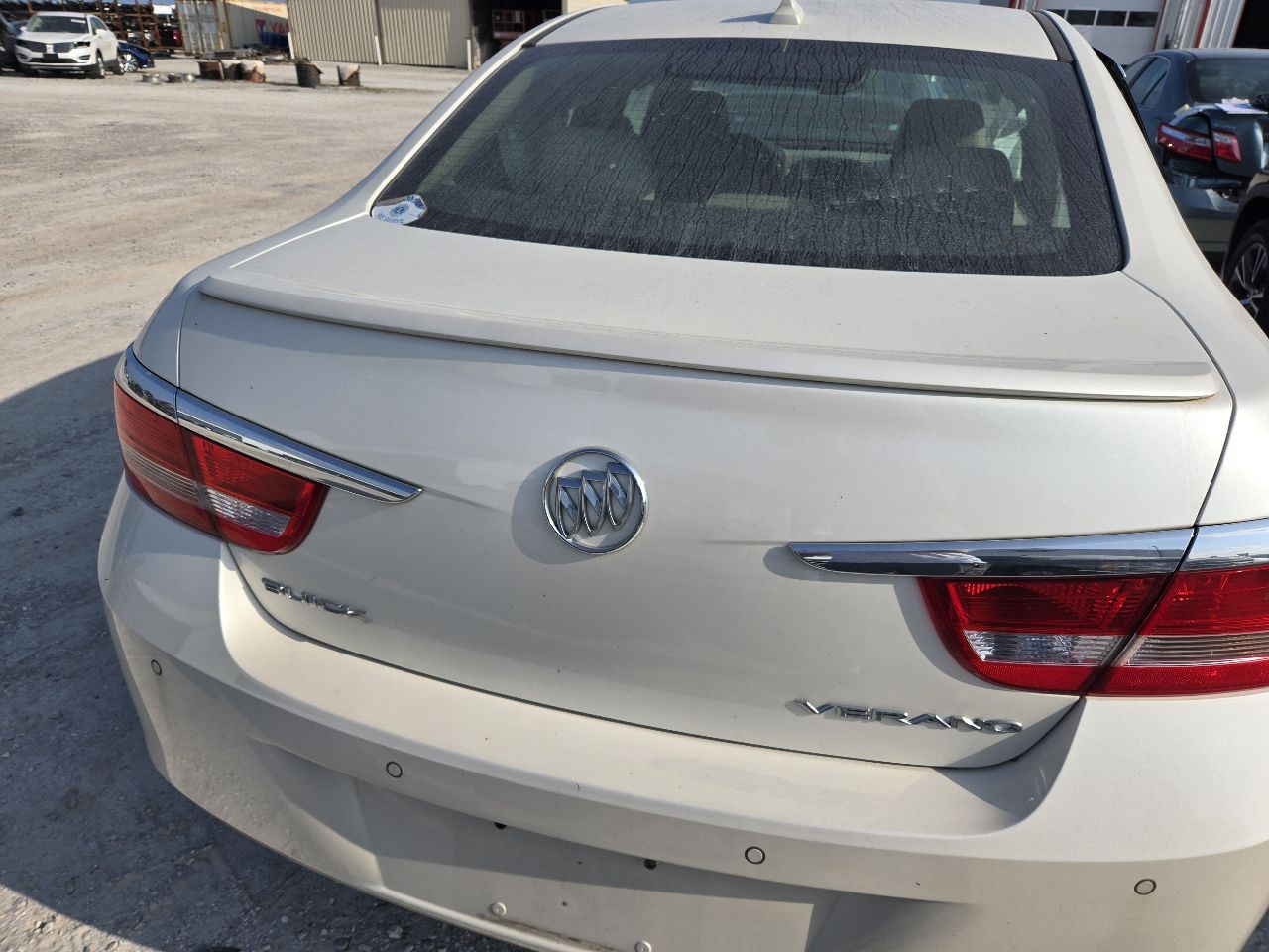 Vehicle/247700_05.jpg