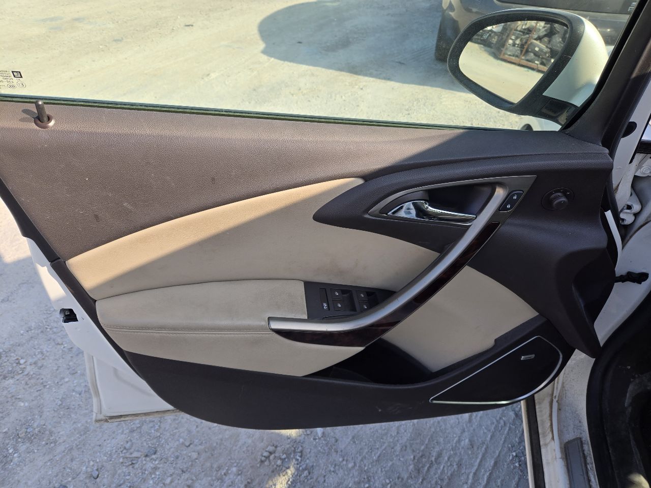 Vehicle/247700_10.jpg