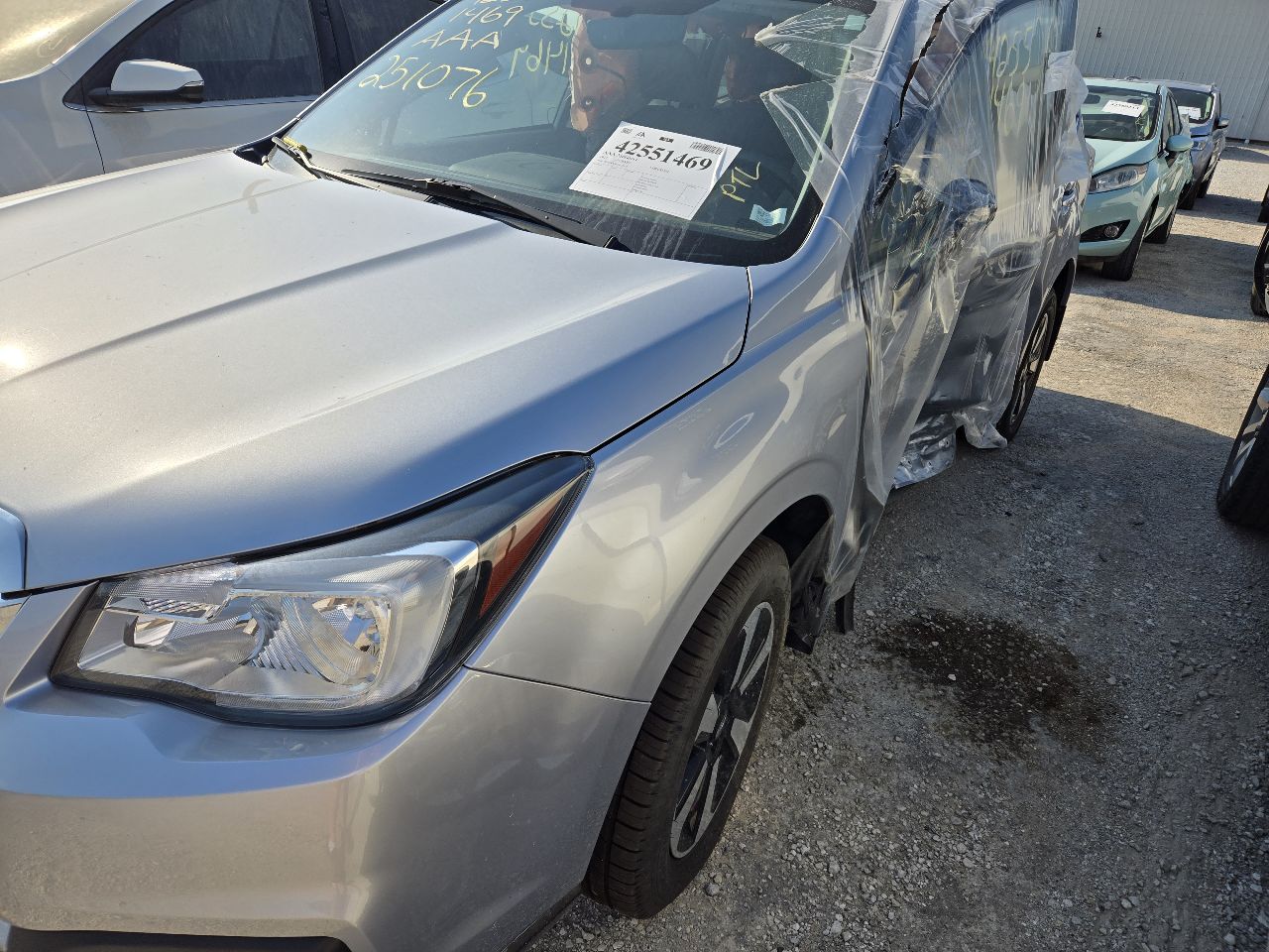Vehicle/247701_02.jpg