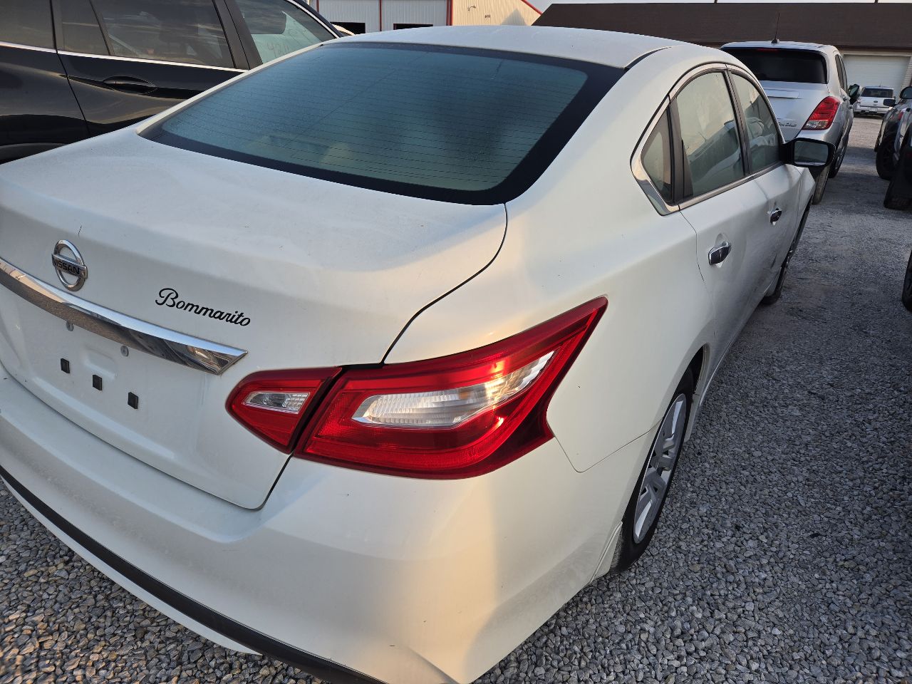 https://f005.backblazeb2.com/file/img-partshotlines-com/Inventory/EX441/Vehicle/247714_04.jpg