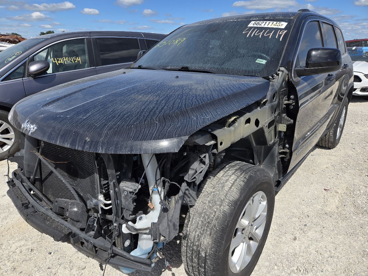 Vehicle/247733_02.jpg
