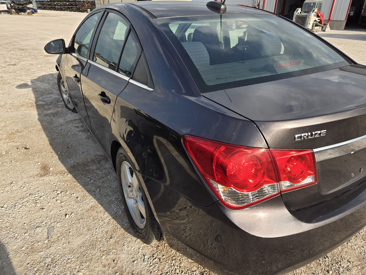 Vehicle/247734_03.jpg