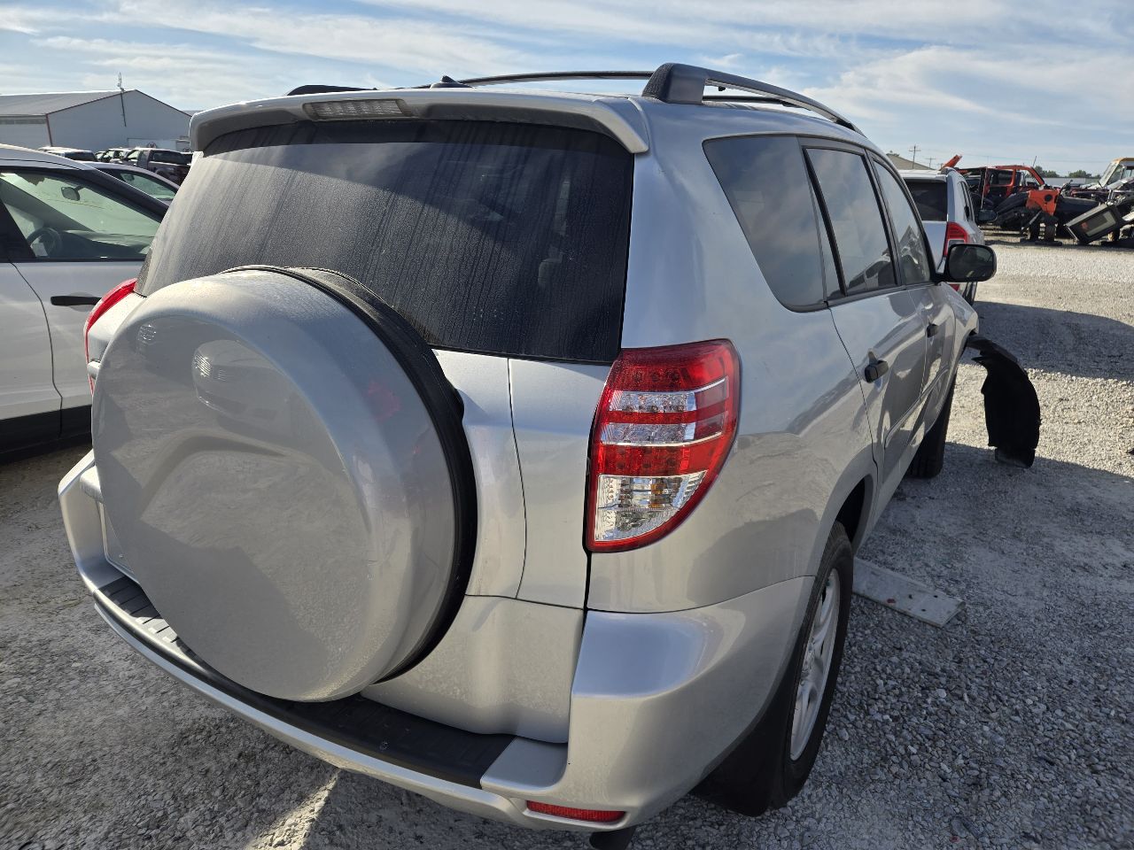 https://f005.backblazeb2.com/file/img-partshotlines-com/Inventory/EX441/Vehicle/247736_04.jpg