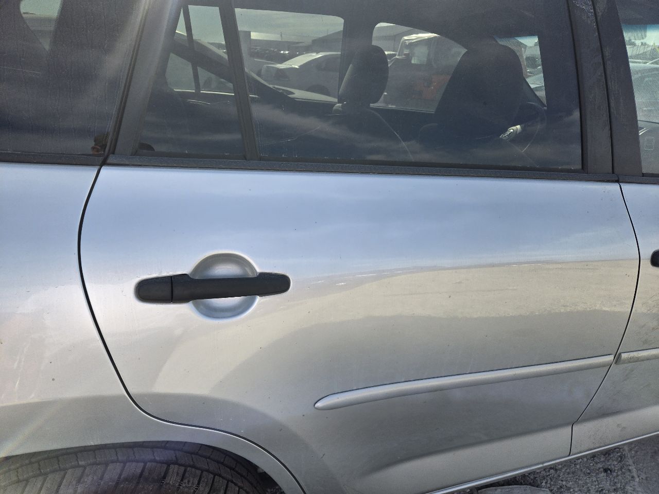 https://f005.backblazeb2.com/file/img-partshotlines-com/Inventory/EX441/Vehicle/247736_10.jpg