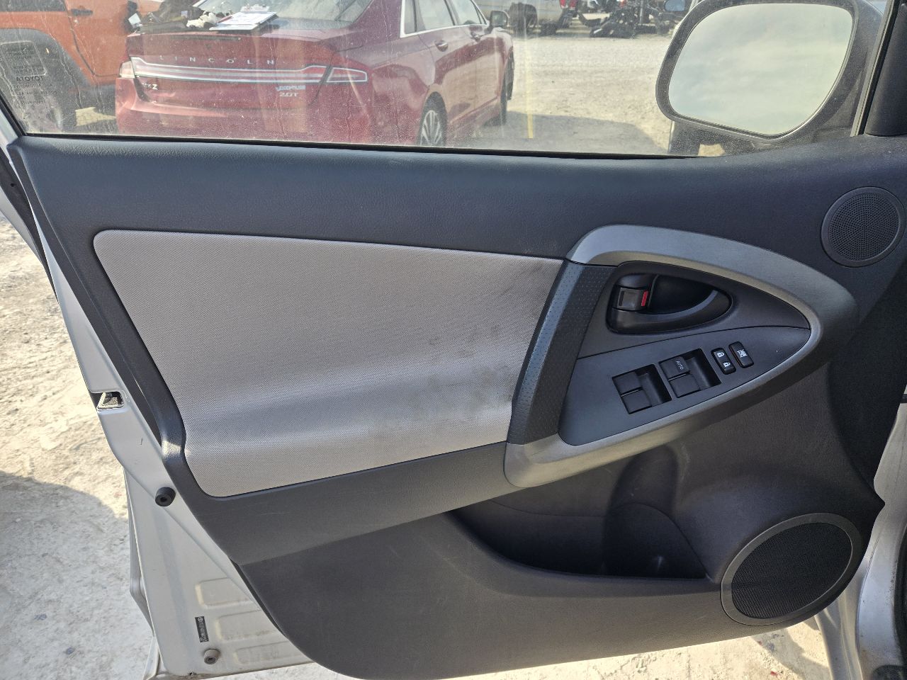 https://f005.backblazeb2.com/file/img-partshotlines-com/Inventory/EX441/Vehicle/247736_12.jpg