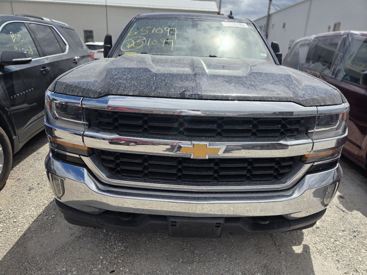 Vehicle/247749_08.jpg