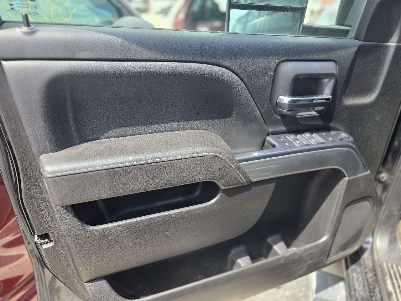 Vehicle/247749_12.jpg