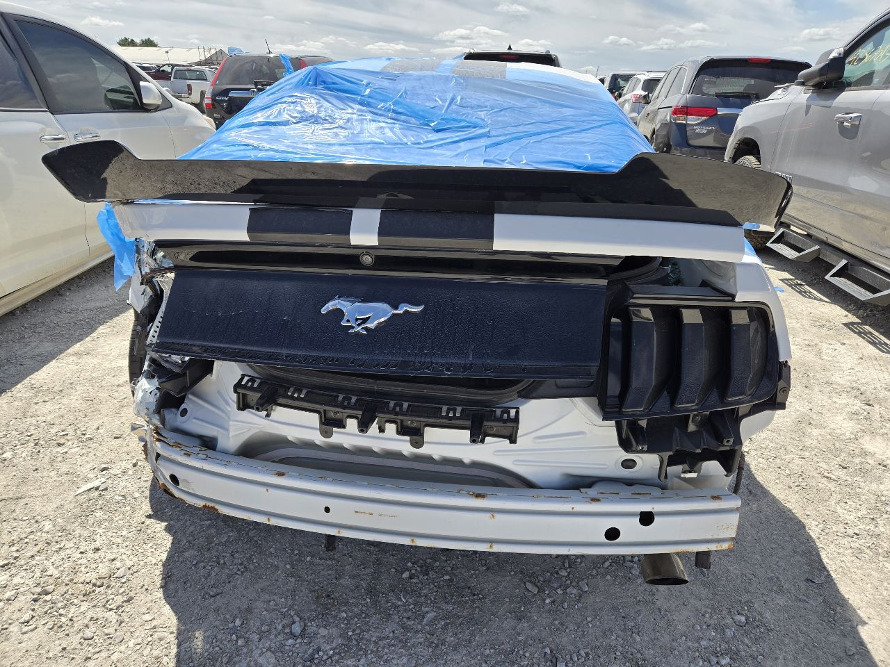https://f005.backblazeb2.com/file/img-partshotlines-com/Inventory/EX441/Vehicle/247785_05.jpg