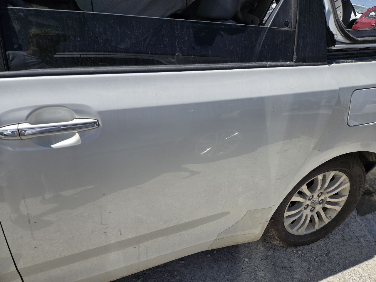 https://f005.backblazeb2.com/file/img-partshotlines-com/Inventory/EX441/Vehicle/247791_09.jpg
