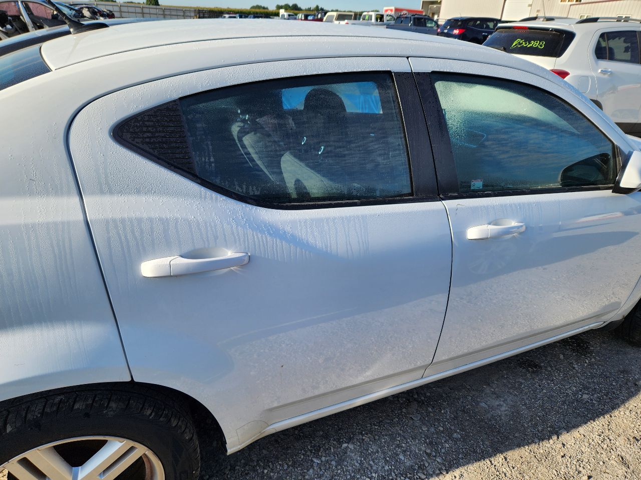 https://f005.backblazeb2.com/file/img-partshotlines-com/Inventory/EX441/Vehicle/247805_16.jpg
