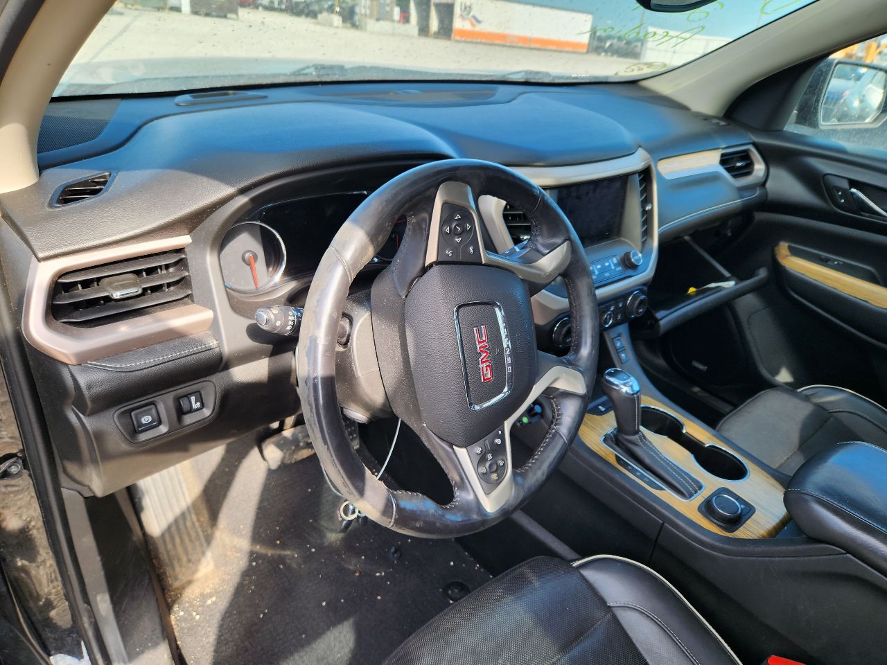 Vehicle/247841_12.jpg